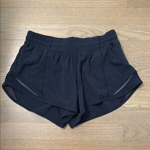 Lululemon Hotty Hot Low-Rise Lined Short 2.5” Navy